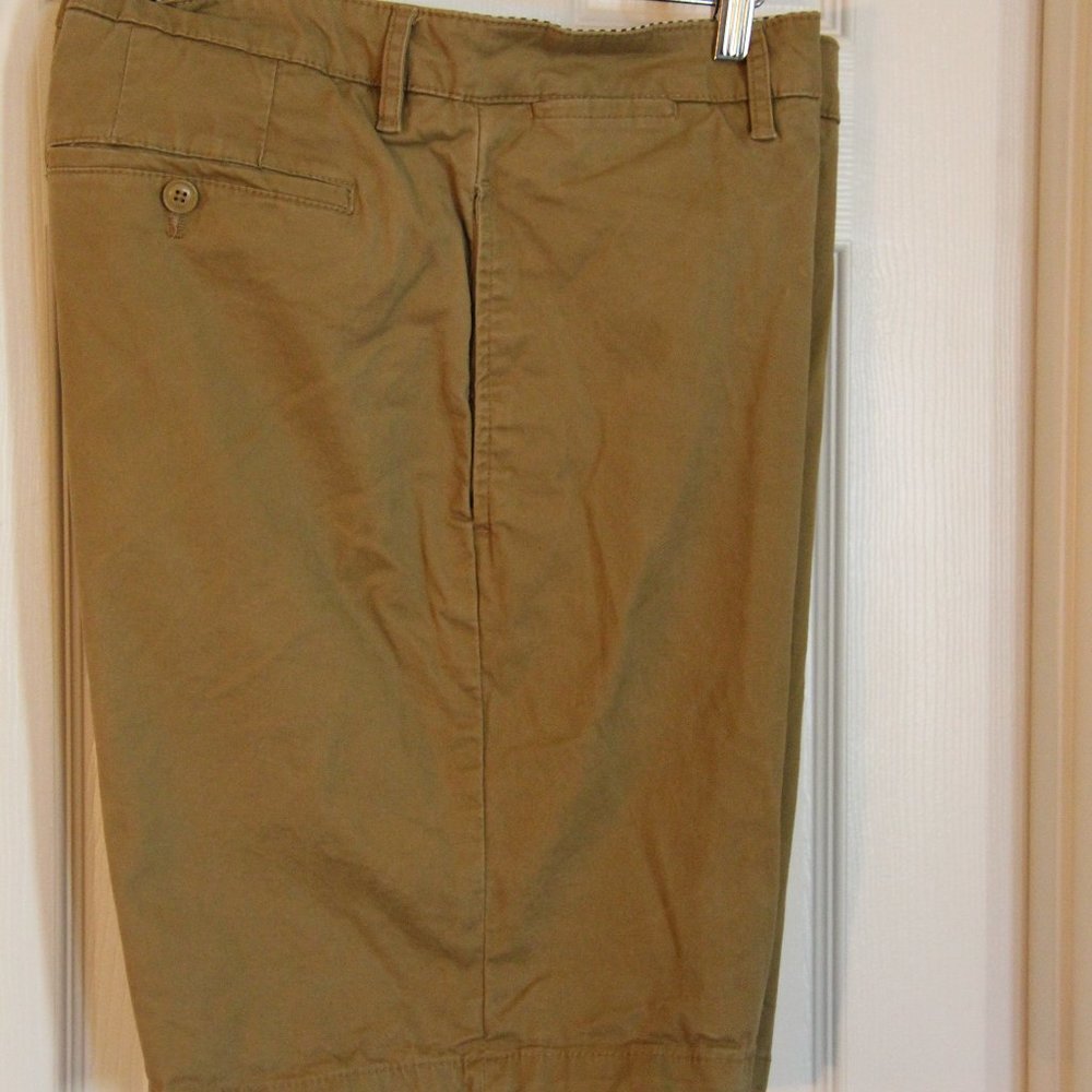 Men's Khaki Shorts